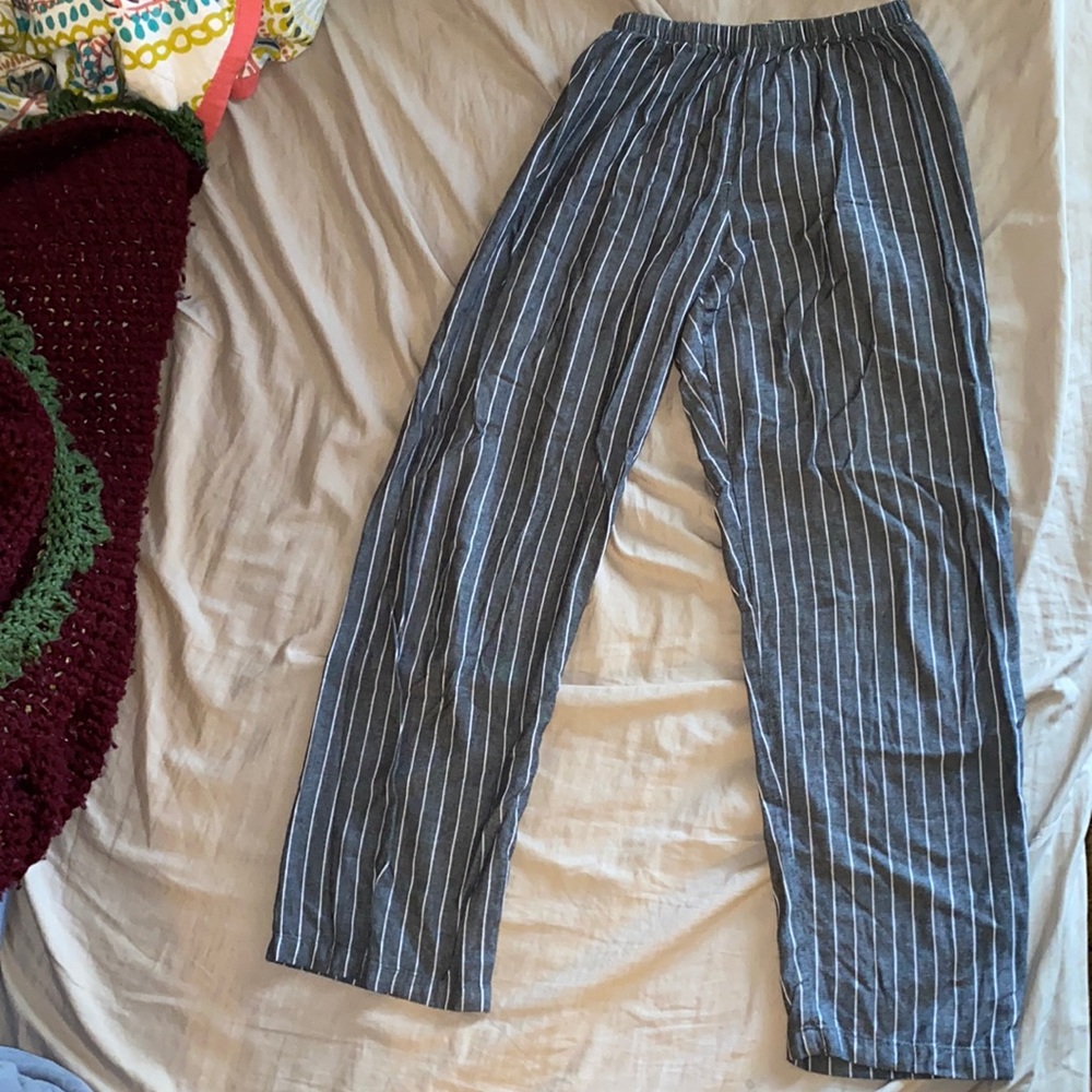 Dress and/or beach/casual pants. No size listed on them